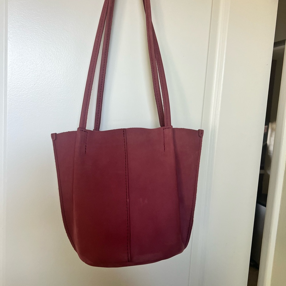 Portland Leather Maroon Shoulder Bag - Picture 4 of 4